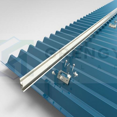 installation of solar panel metal roof clamps(001)