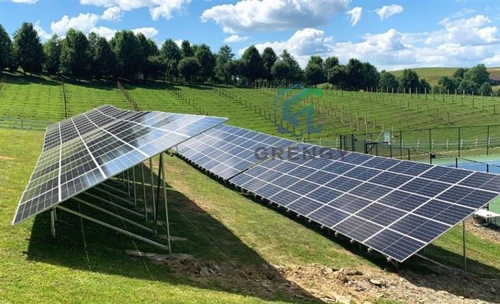 Sistema de montaje solar de montaje en tierra de pila de apisonamiento de doble poste